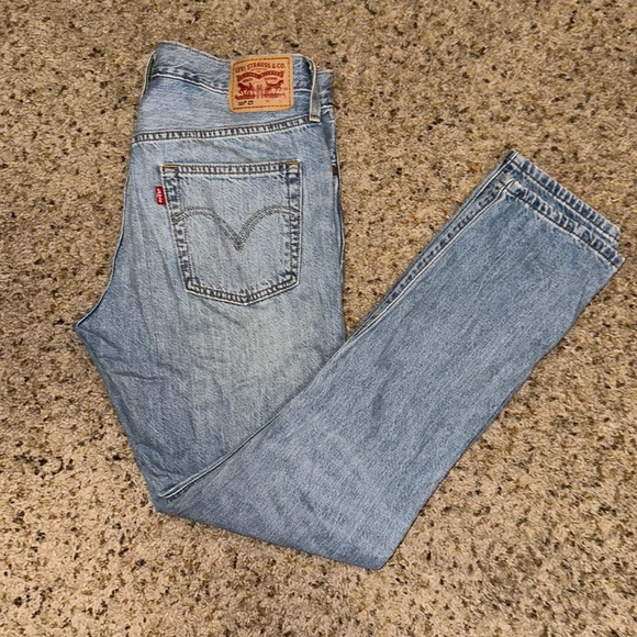 Levi 501 Vintage Jeans With Beige Patch - Picture 2 of 6